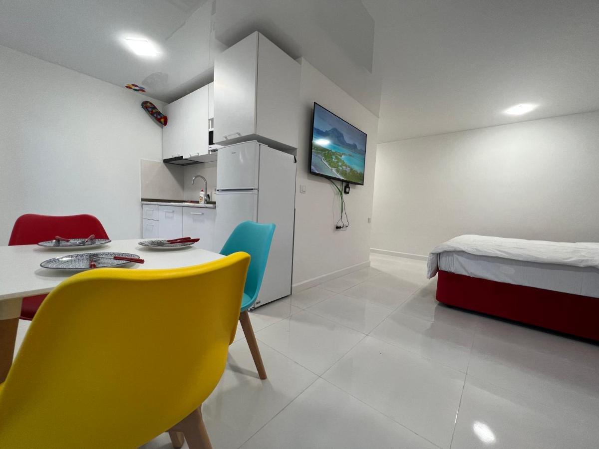 Pekini Street Apartment Tbilisi Ngoại thất bức ảnh